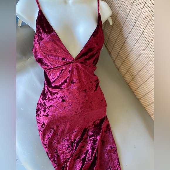 Sexy Red Velvet Evening Dress - Picture 1 of 5